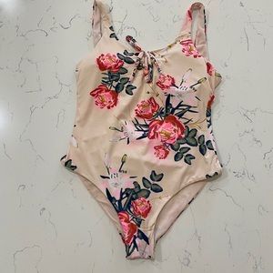 Roxy one piece floral bathing suit size large